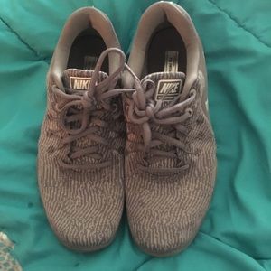 Women Nike’s Shoes